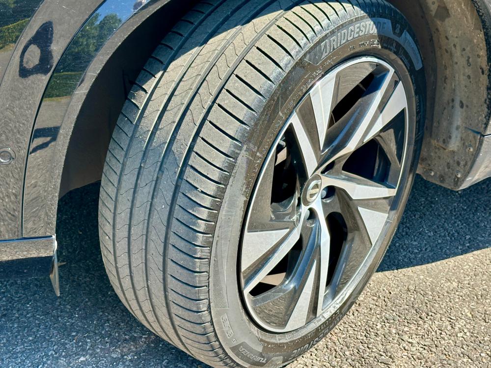 Used Volvo XC90 RJ73OAX 40