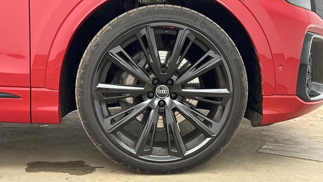 Audi Q8 Photo 5