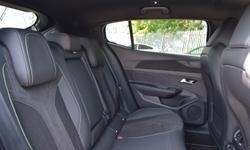 PEUGEOT 408 Photo 29