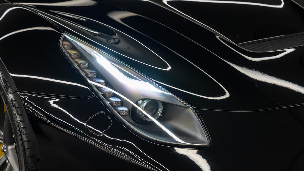 Used Ferrari F12 Berlinetta YD66LWM 10