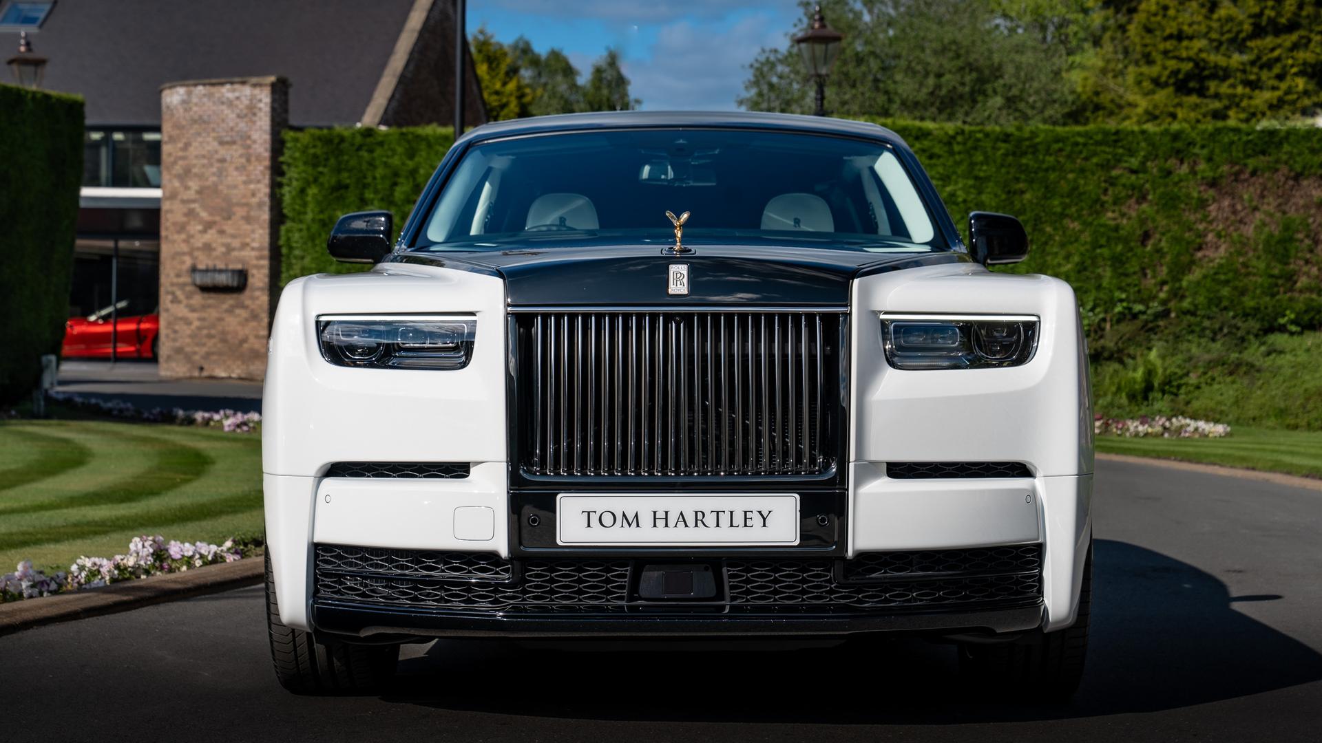 Rolls-Royce Phantom EWB Photo dfa8864e-7d9d-44a5-9f04-1ee3b6769f41.jpg
