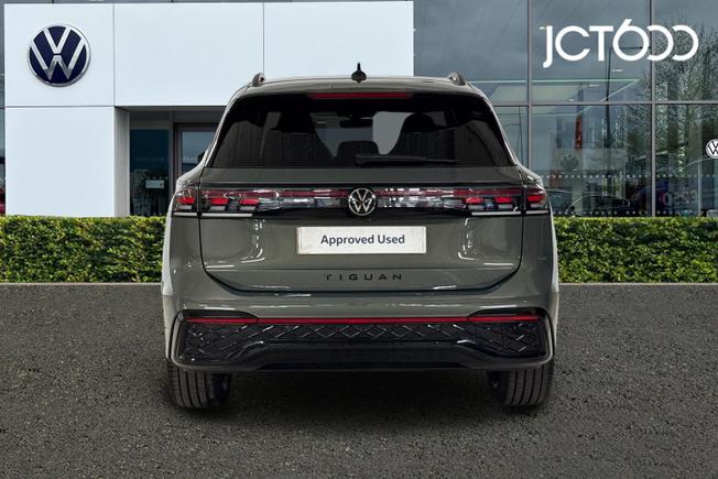 VOLKSWAGEN Tiguan Photo 7
