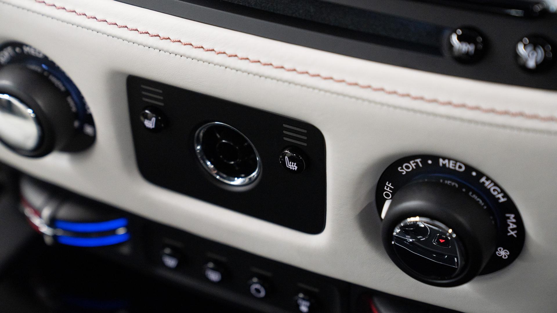 Rolls-Royce Wraith Photo dfaf9b2b-2c07-4e91-b469-f2029ab2dd65.jpg