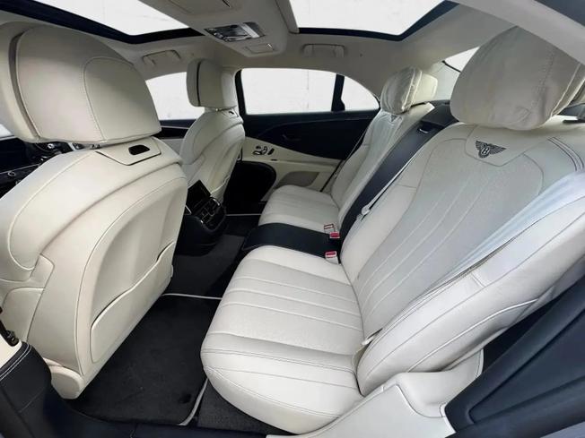 BENTLEY Flying Spur Photo 14