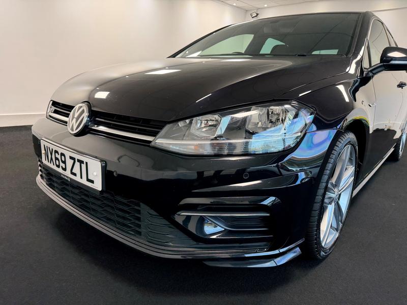 Volkswagen Golf Photo dfbd0037-2c38-418c-871a-293b17efa04d.jpg
