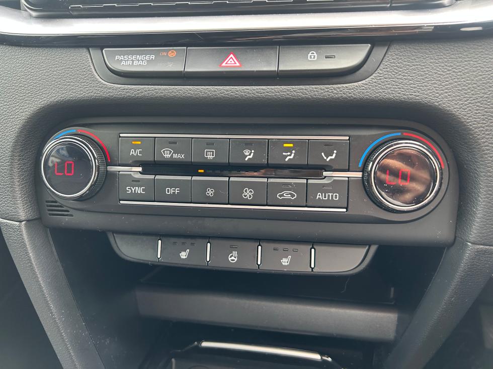 Kia XCeed Photo dfd8ab1d-82fa-4003-b997-b37787b11878.jpeg