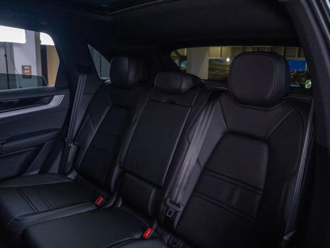 PORSCHE Cayenne Photo 11