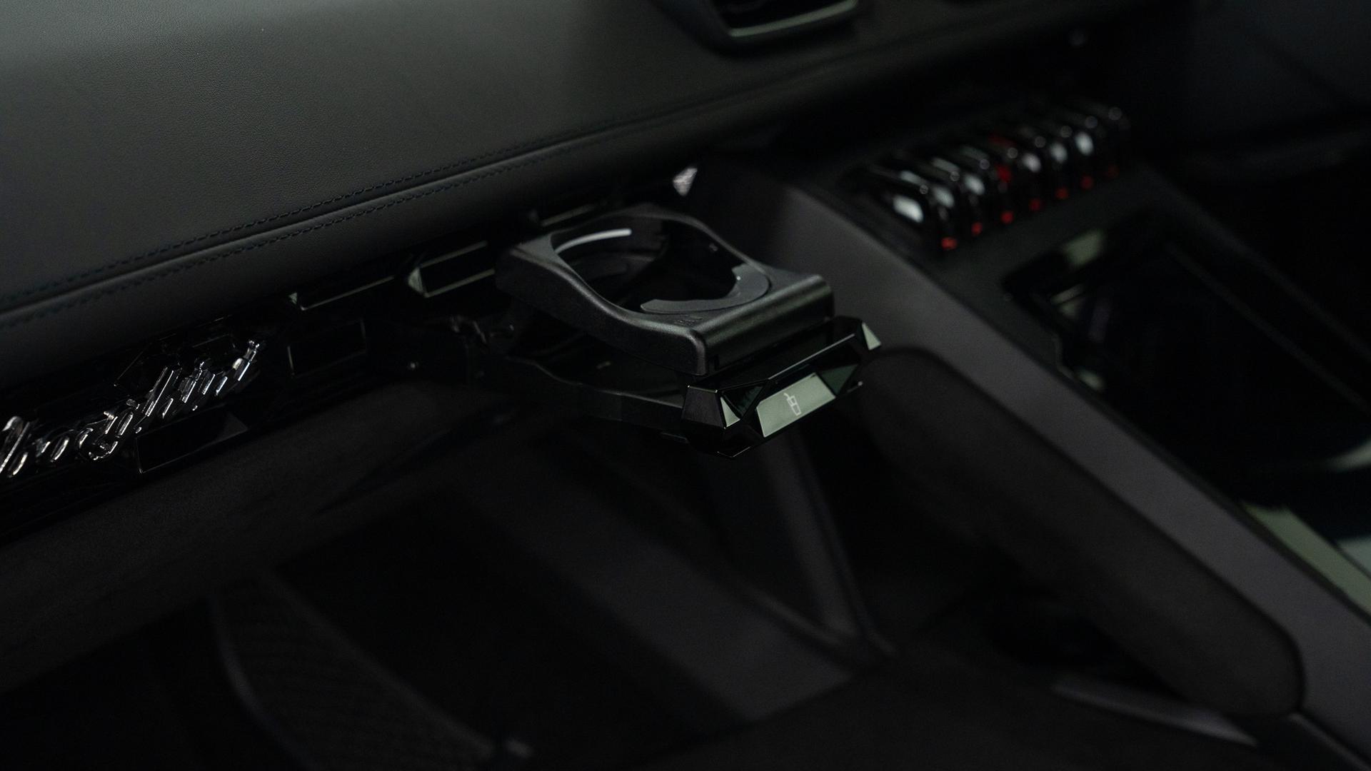 LAMBORGHINI Huracan Photo dfde4363-0831-4018-ab27-c182c90cab58.jpg