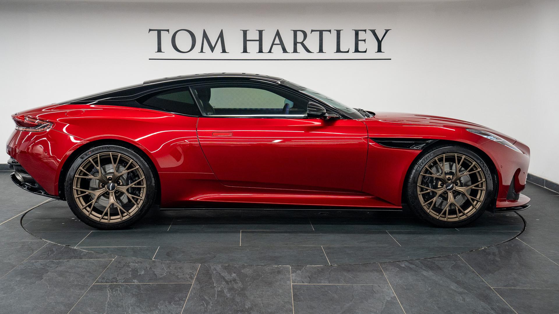 Aston Martin DB12 Photo dfe00361-523b-403f-97bf-ba52d0fe016d.jpg