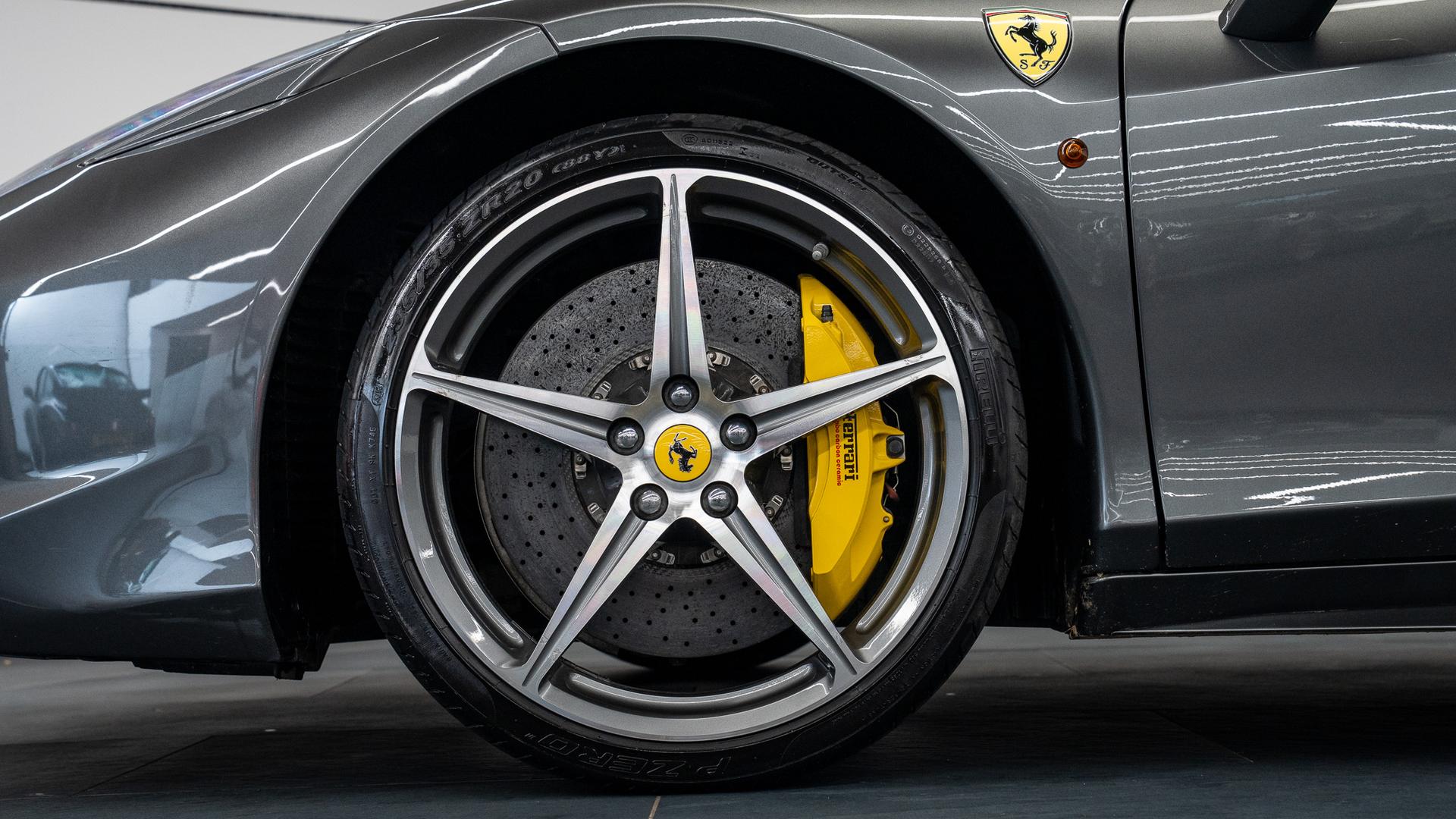 Ferrari 458 Photo dfe44f5c-b10d-494a-a8e5-4f1c7bbf0d81.jpg