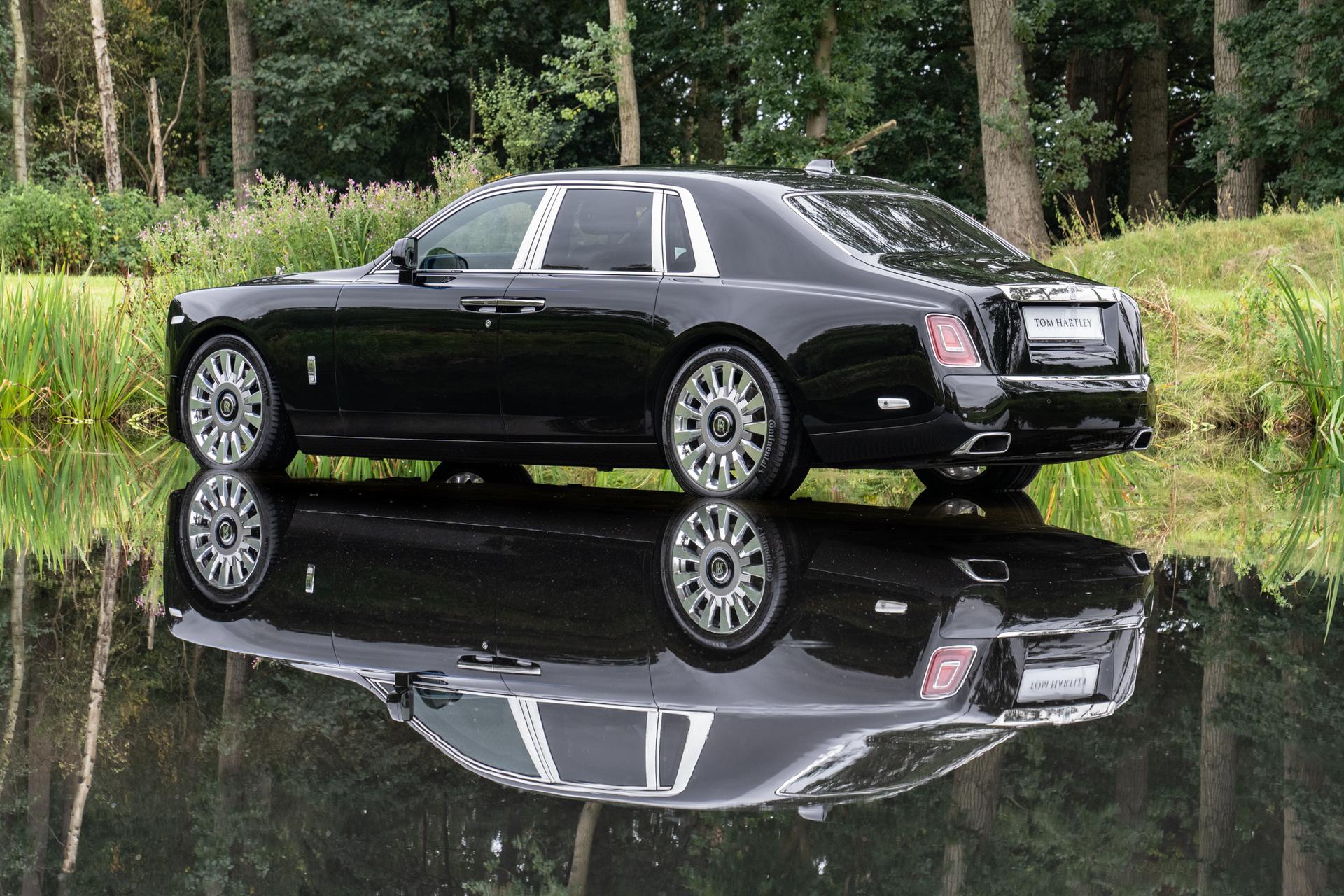 Rolls-Royce Phantom Photo dfe756c8-6e4e-4a41-b658-25c58b739406.jpg