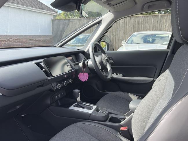 Honda Jazz Photo dff623b8-a513-45fa-9364-32b2ffe606a7.jpg