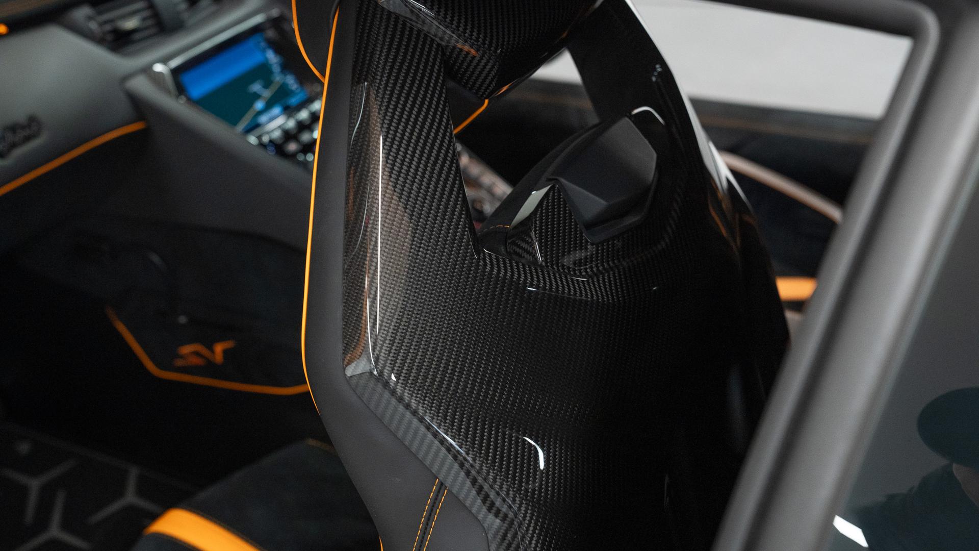 LAMBORGHINI Aventador Photo e01f5806-c053-4c84-9532-2b223764bd10.jpg