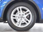 Toyota C-HR Photo 1
