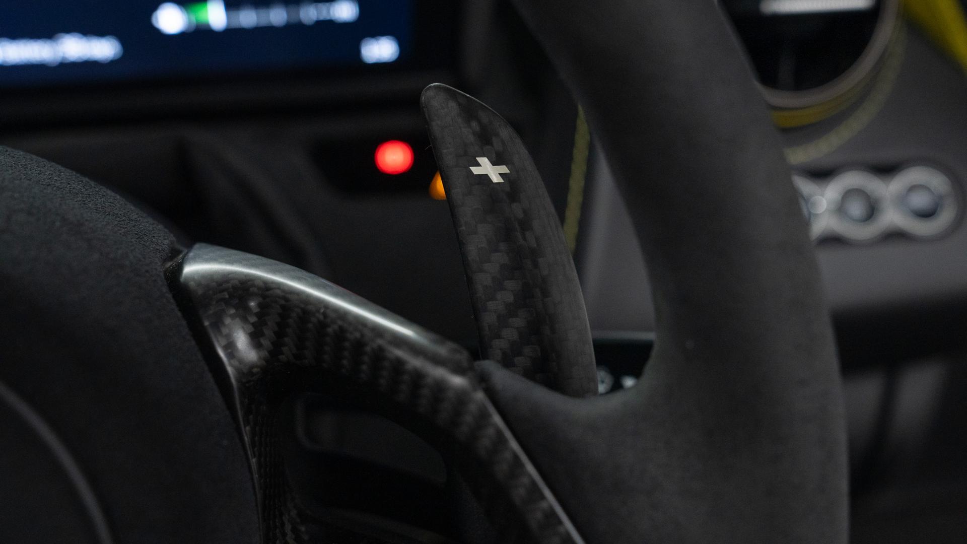 McLaren 720S Photo e0257010-7ae3-4e8d-bff5-b1253aa3b6c9.jpg
