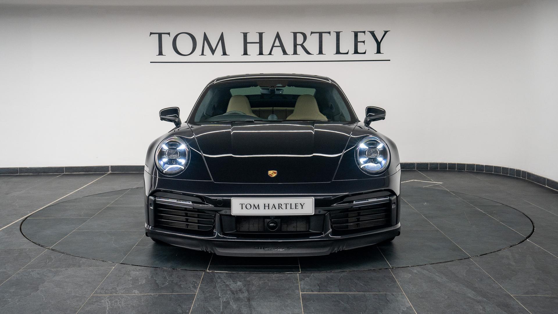Porsche 911 Photo e026b721-366c-4406-ad8c-163ac504fd2e.jpg