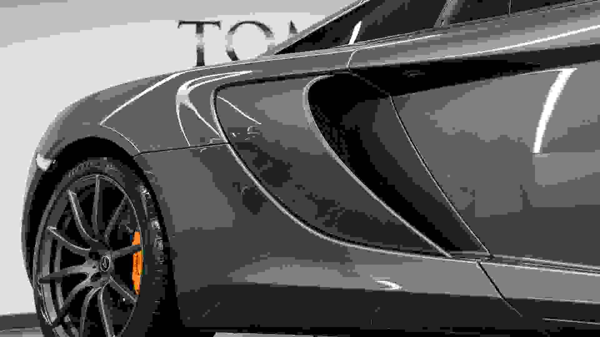 McLaren 650S Photo e05505a9-af63-4d9a-852d-0447da17b726.jpg