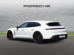 PORSCHE Taycan Photo 2