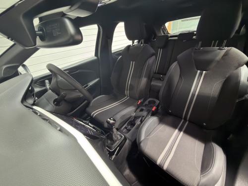 Vauxhall Corsa Photo e0746652-ac81-4118-bc40-de2058f2f2ff.jpeg