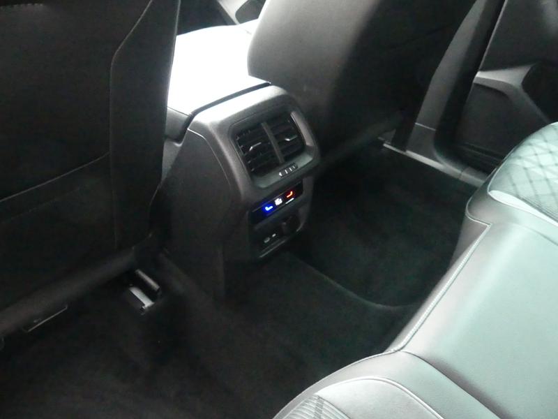 Volkswagen Tiguan Photo e0ae255c-707a-4d9f-a5f1-c8a882b6ee44.jpg