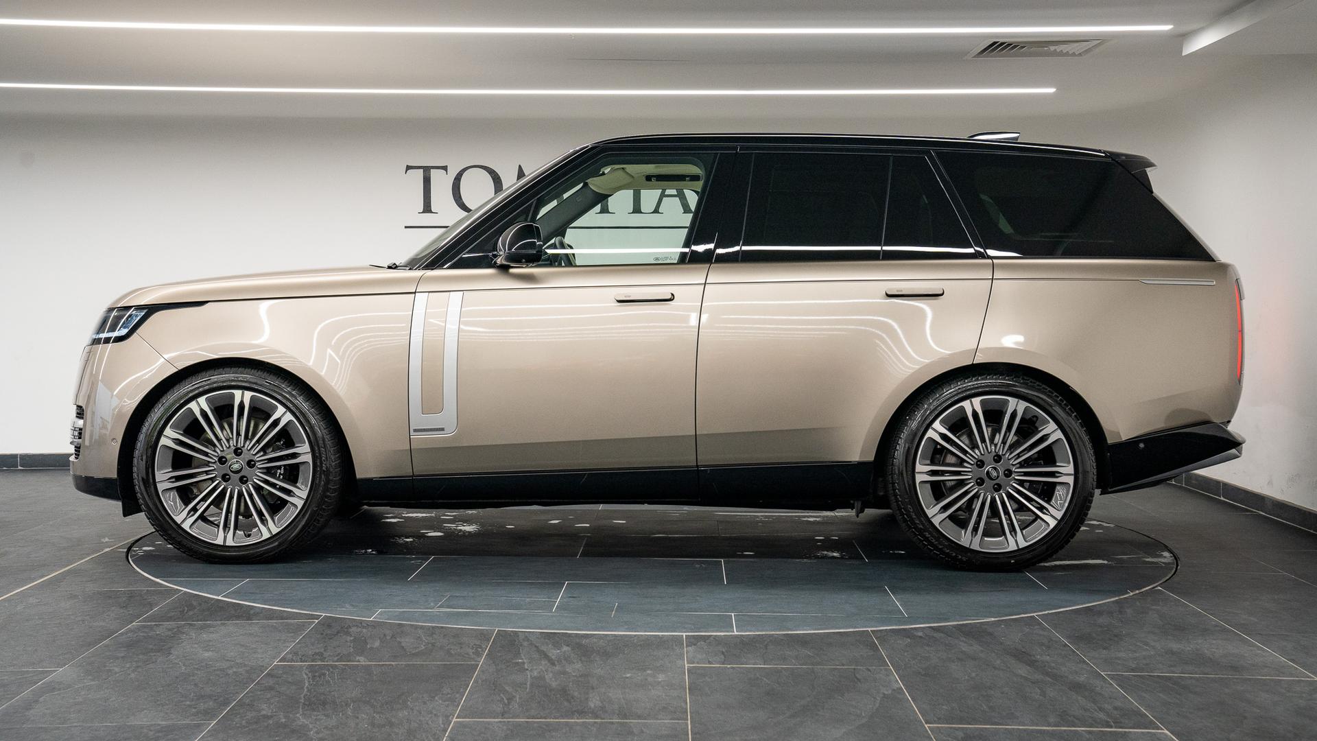 Land Rover Range Rover Photo e0b038cf-07df-4e1f-8472-5e5aa7d6dfd6.jpg