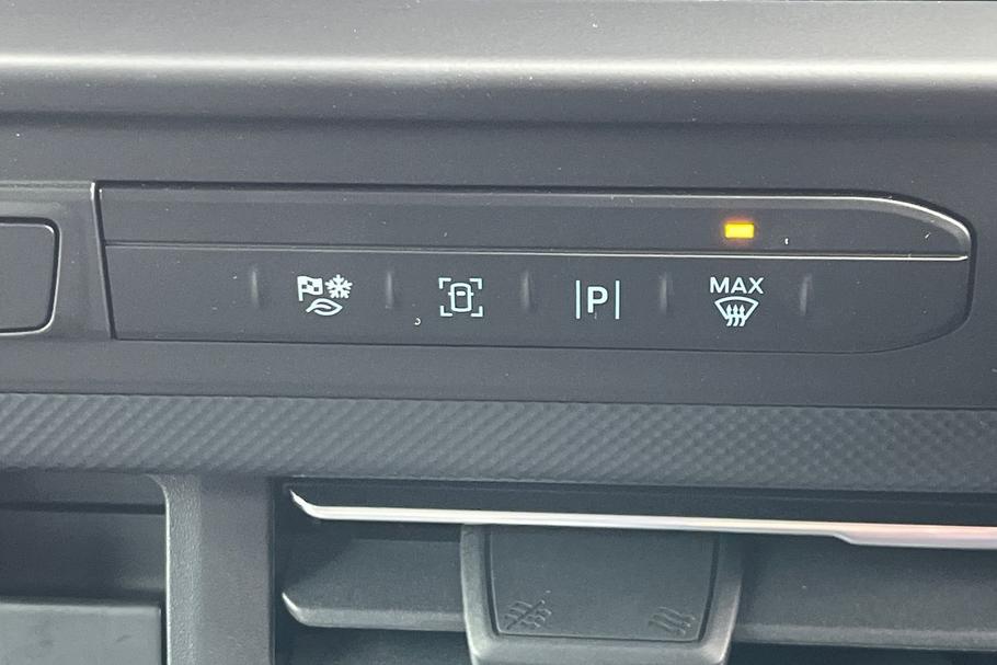 Used Ford TRANSIT CUSTOM 13/N336678 23