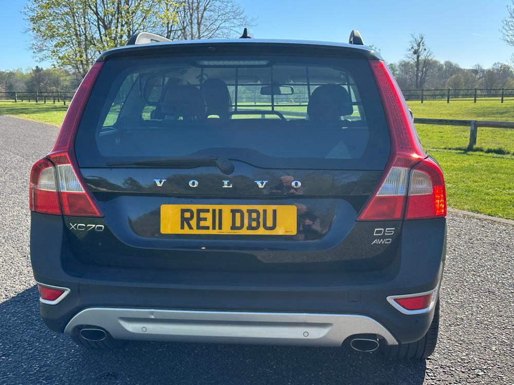 Used Volvo XC70 RE11DBU 10