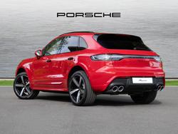 PORSCHE Macan Photo 2