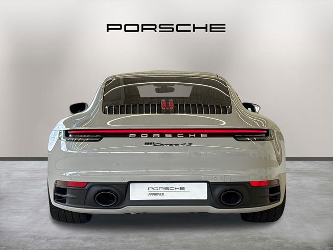 PORSCHE 911 Photo 6