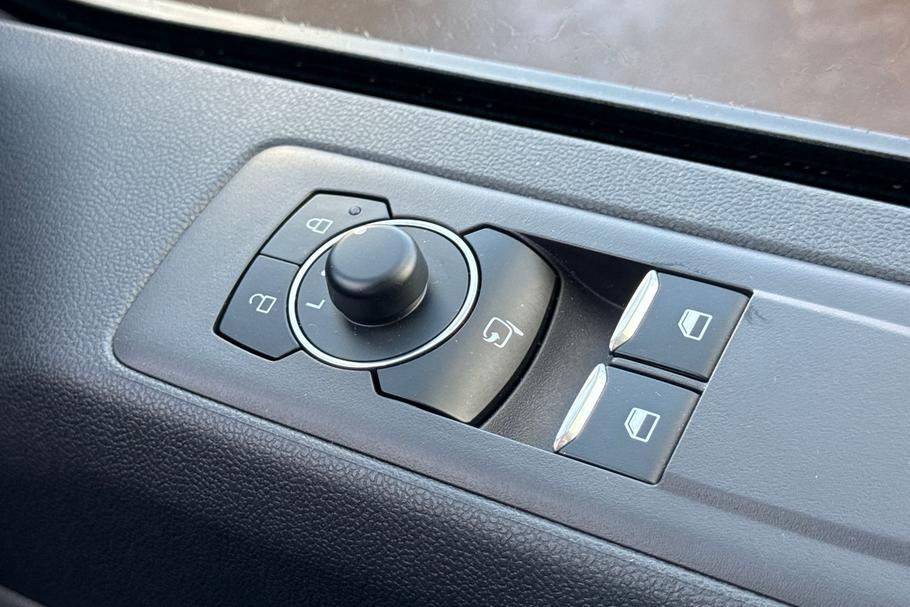 Used Ford TRANSIT CUSTOM L1DCIVMSRT9 21