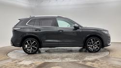 VOLKSWAGEN Tiguan Photo 4