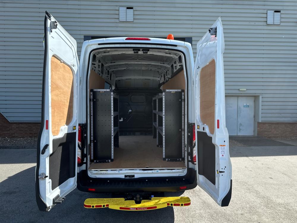Ford Transit Photo e1139782-4df0-47f5-832b-9c4070a6ea8d.jpg