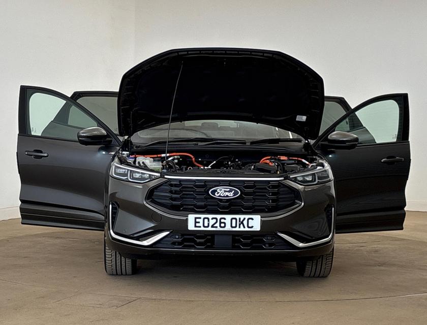 Ford Kuga Photo e11d54b8-d18b-434a-9f18-a562a04c4013.jpg