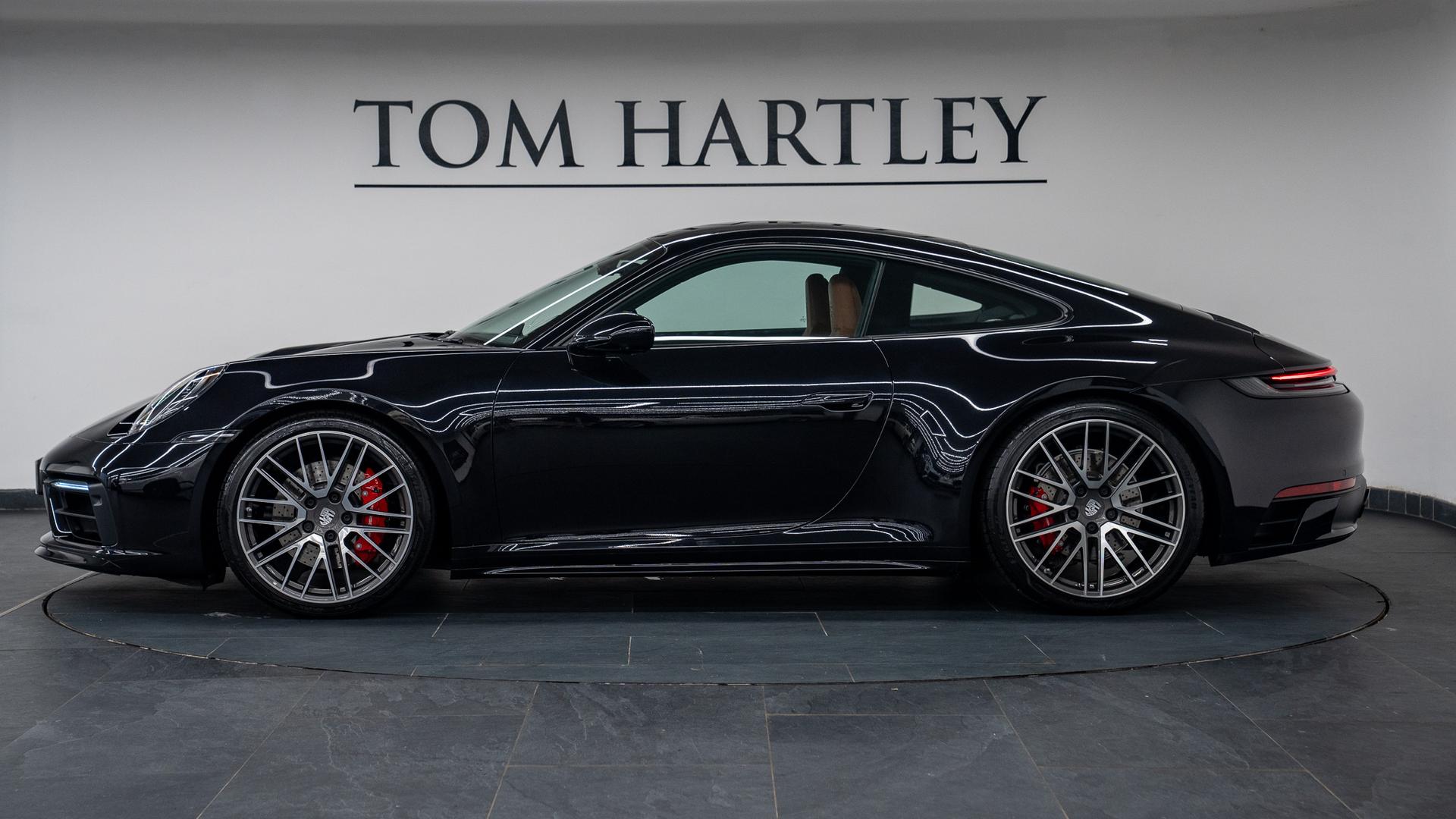 Porsche 911 Photo e1279d5e-dea7-45cd-9f7f-d54f66e675aa.jpg