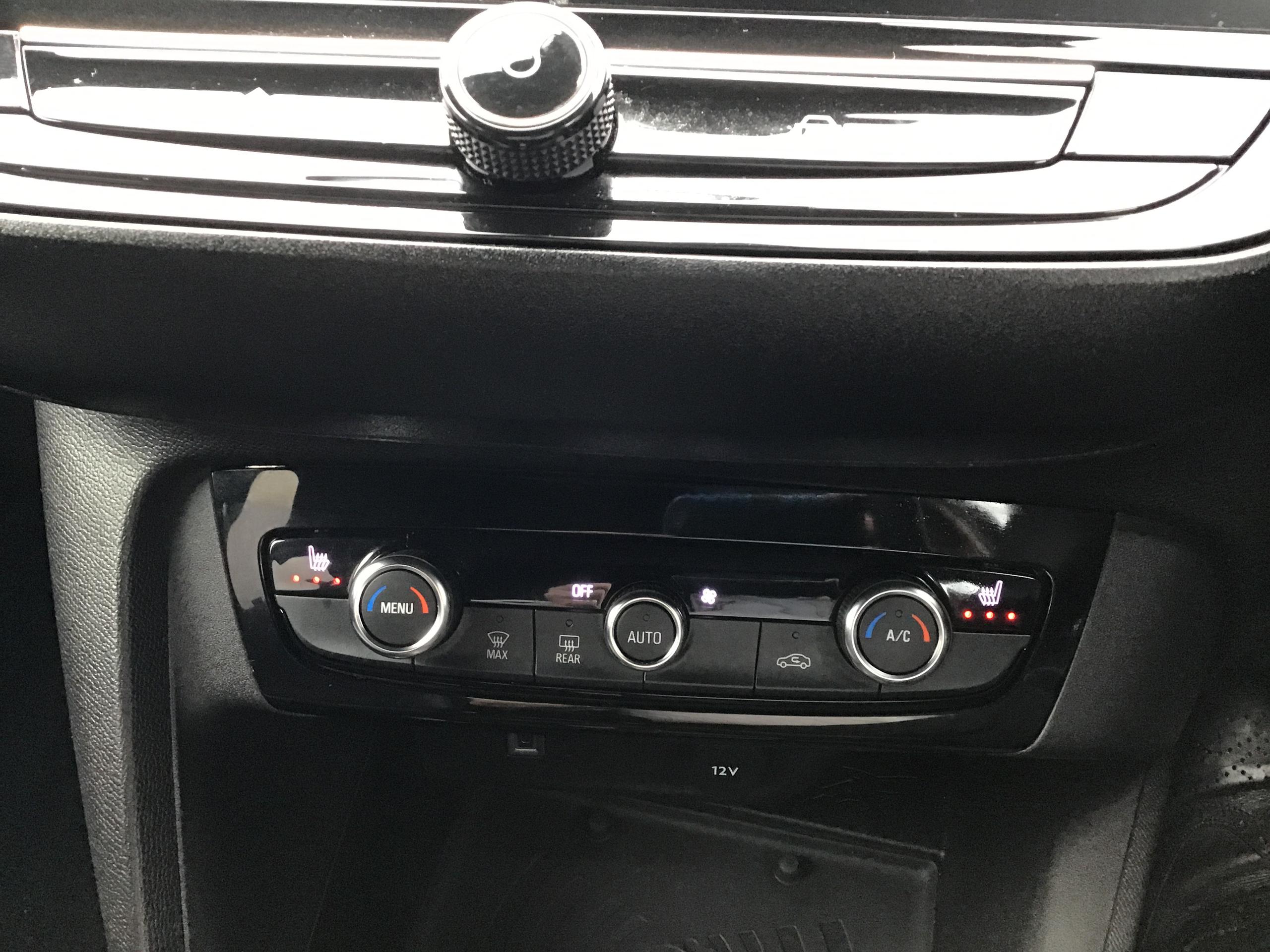 Vauxhall Corsa Photo 23