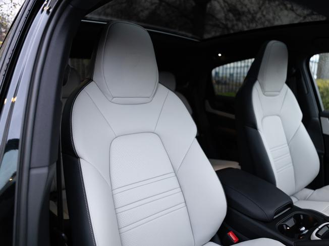 PORSCHE Cayenne Photo 10