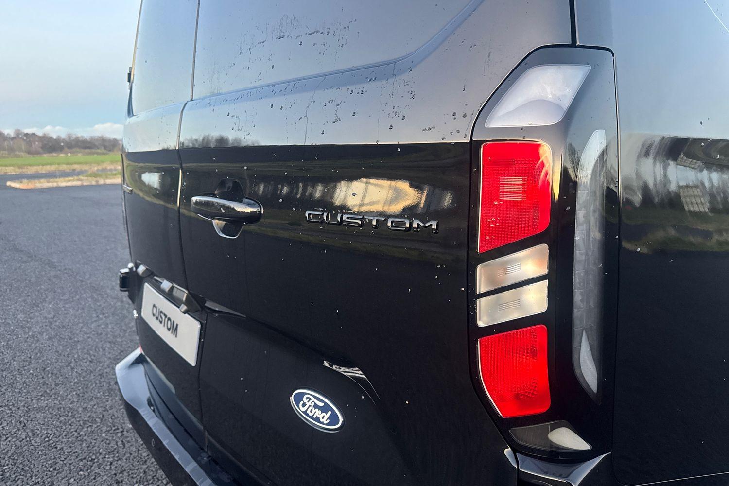 Ford TRANSIT CUSTOM Photo 34