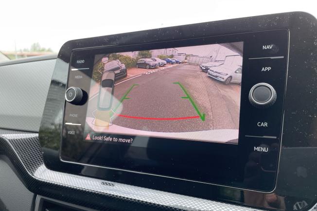 VOLKSWAGEN T-Cross Photo 32