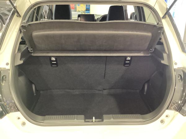 Used Suzuki SWIFT 2024 NEW 7