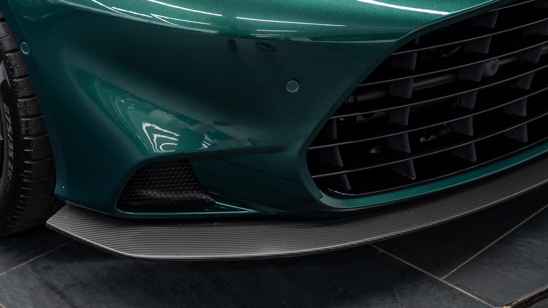 Aston Martin Vanquish Photo e1a5c7c3-75c1-403b-8697-5534acb58ecf.jpg