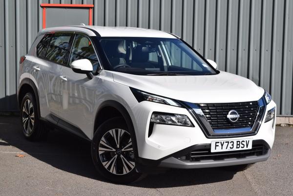 Used 2023 Nissan X-TRAIL 1.5 MHEV 163 Acenta Premium 5dr [7 Seat] Xtronic White at SERE Motors