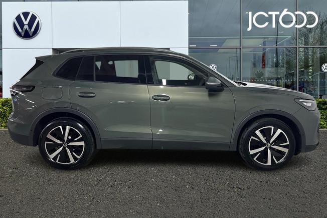 VOLKSWAGEN  Tiguan Photo 4