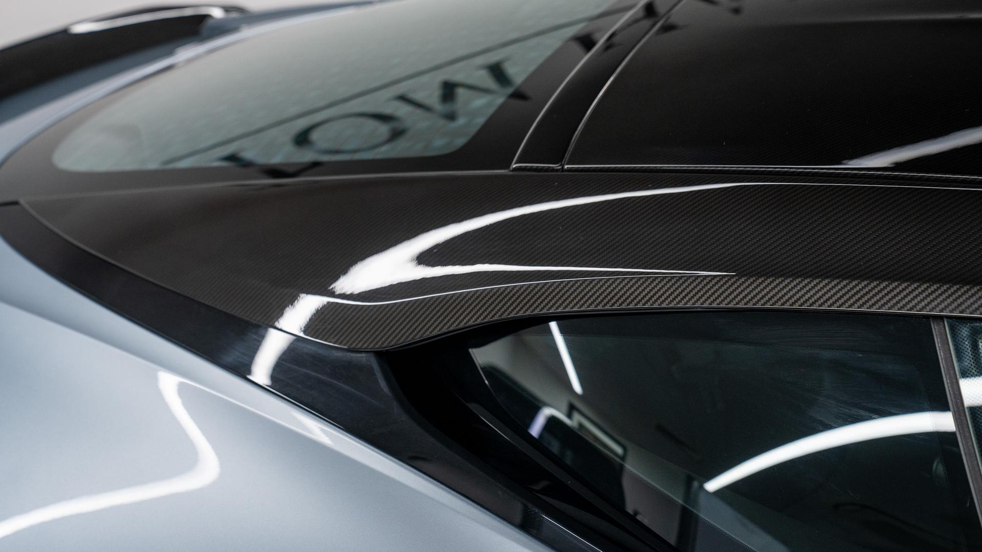 Aston Martin DBS Photo e1c39f9e-3be8-40b8-a745-0ee61b82ed1b.jpg