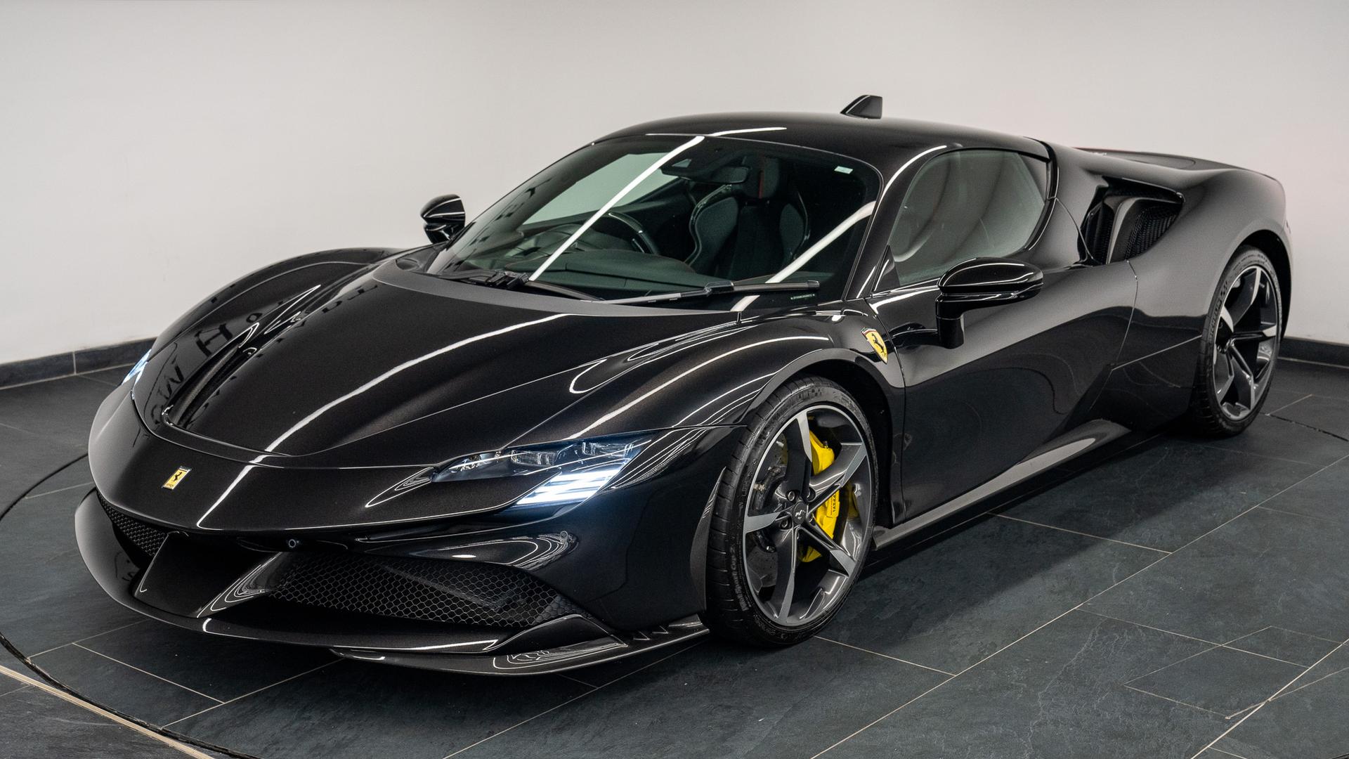 Ferrari SF90 Photo e1f19f8f-aaff-4997-af88-ba0fbc4c9fd3.jpg
