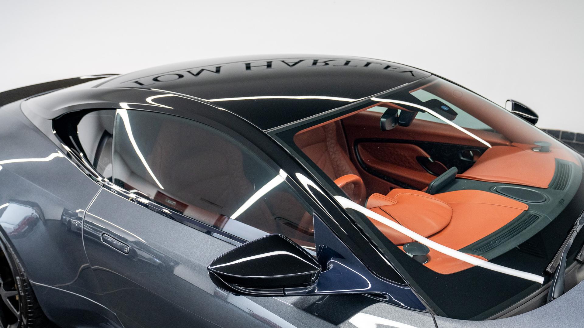 Aston Martin DBS Photo e1fba3d1-fe99-4bee-b4c7-17de024e7b97.jpg