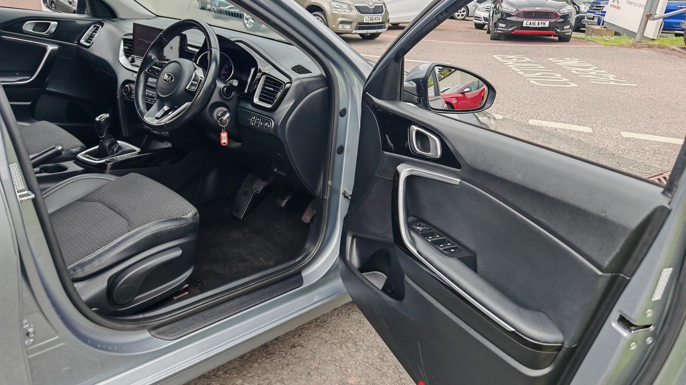 Used Kia Ceed WK20YCG 12