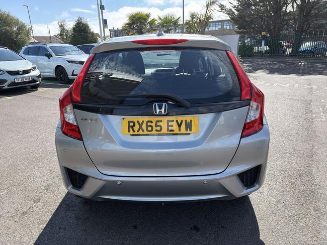 Honda Jazz Photo e20a461d-c5fd-43ed-91e4-d35c1a9793ed.jpg