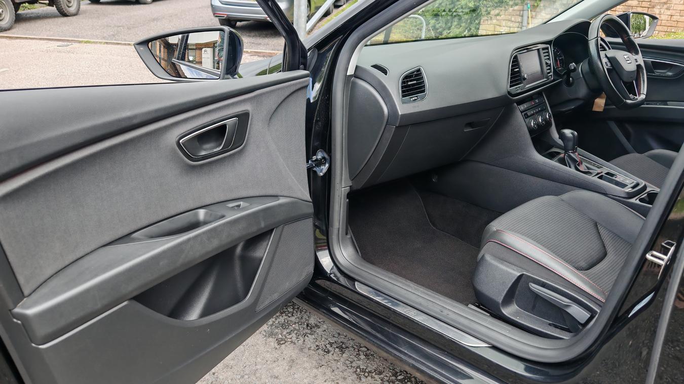 Used SEAT Leon YF17PHN 23