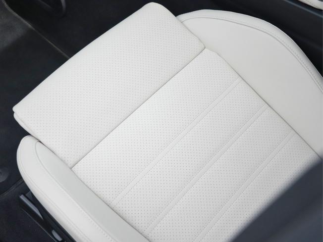 PORSCHE Panamera Photo 24