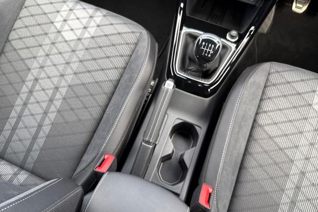 VOLKSWAGEN T-Cross Photo 20